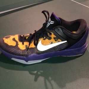 Poison Dart Frog Kobe Tennis Shoes